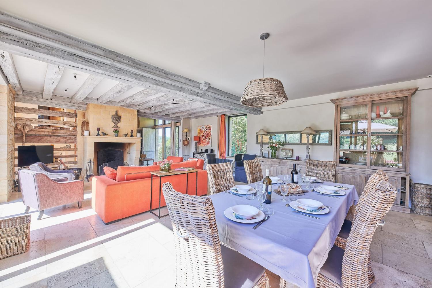 Dining room | Holiday home in Dordogne
