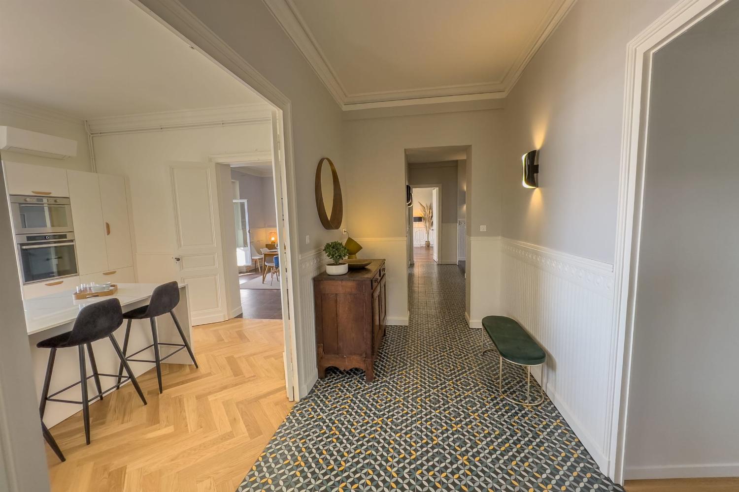 Hallway | Holiday villa in Gironde