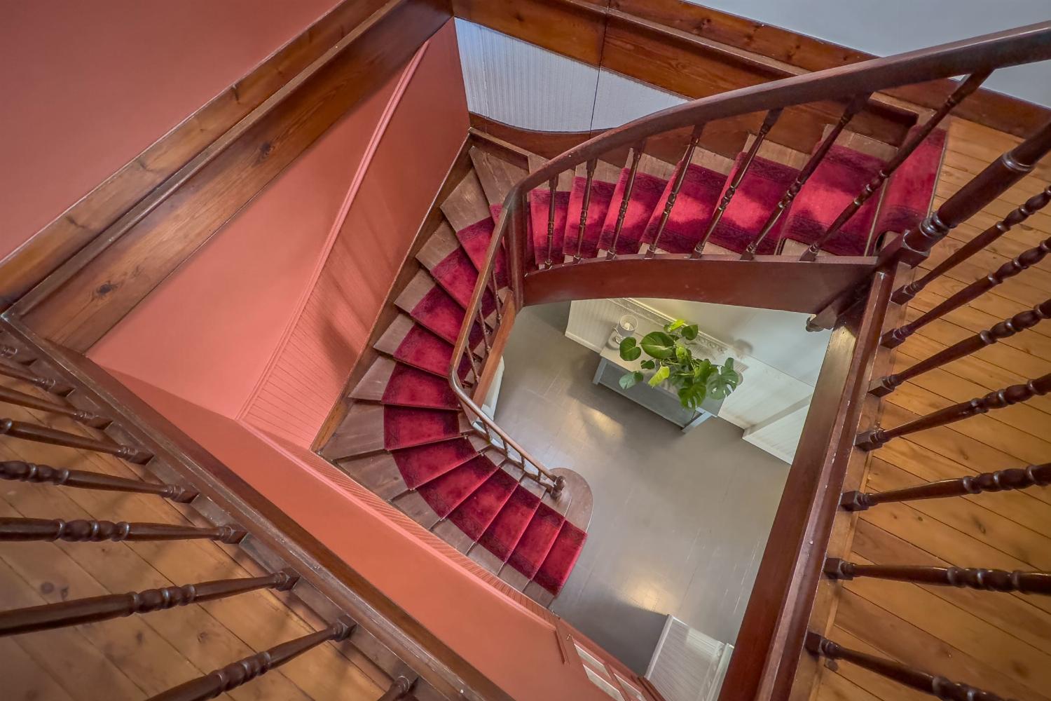 Staircase | Holiday villa in Gironde