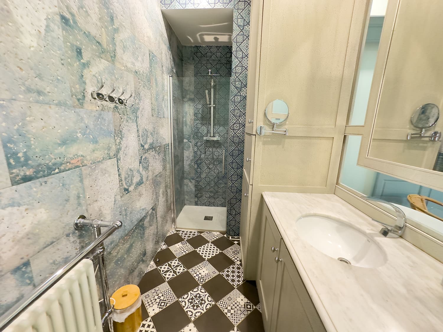 Bathroom | Rental apartment, Pézenas, Occitanie