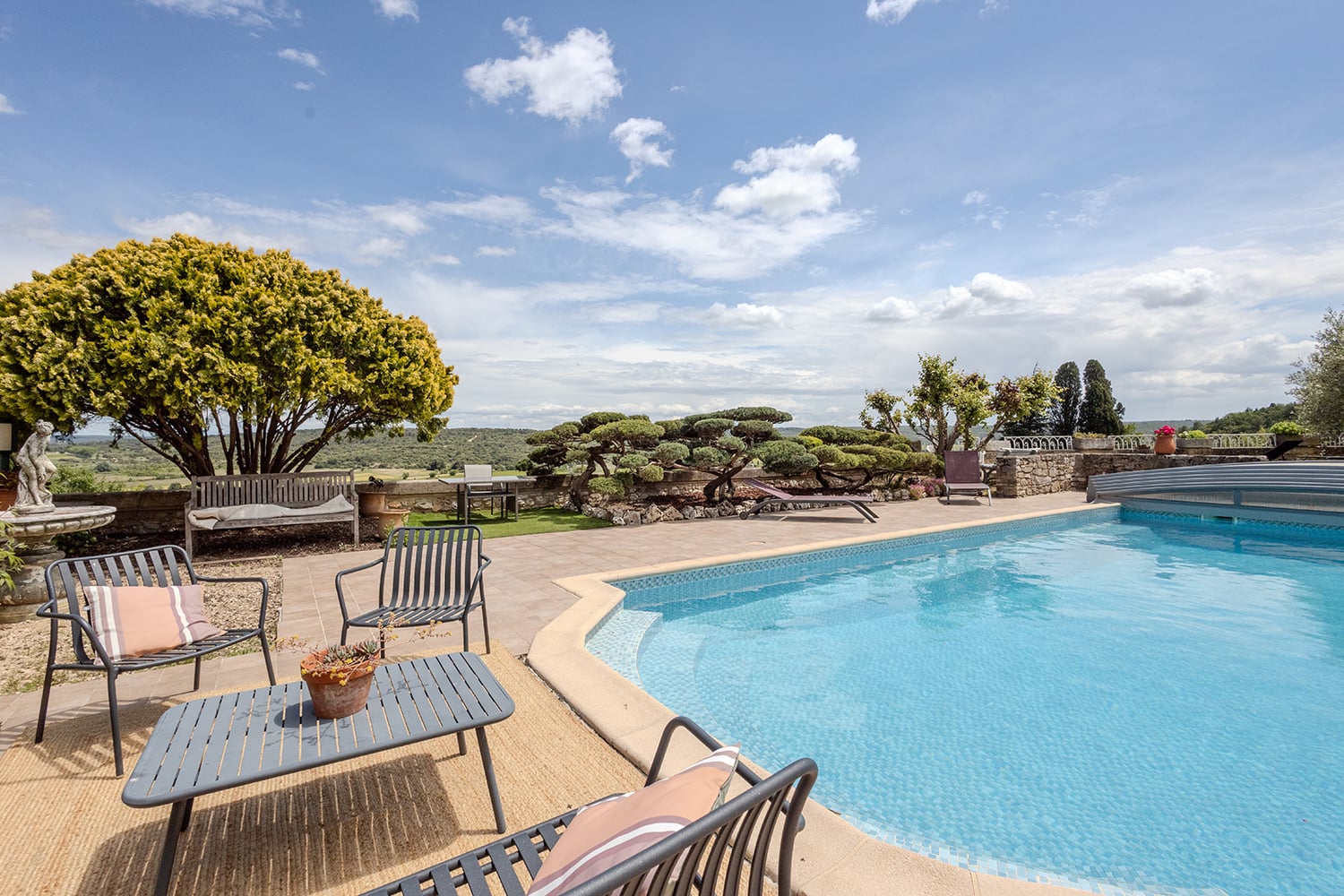 Private pool Private pool
