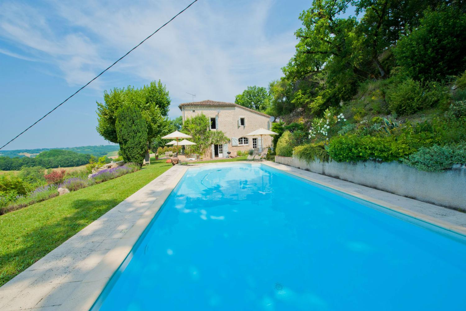 Rental home in Tarn-en-Garonne with private heated pool
