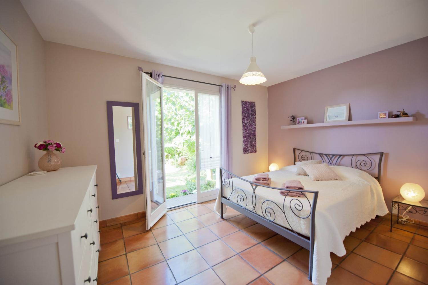 Bedroom | Holiday villa in the South of France