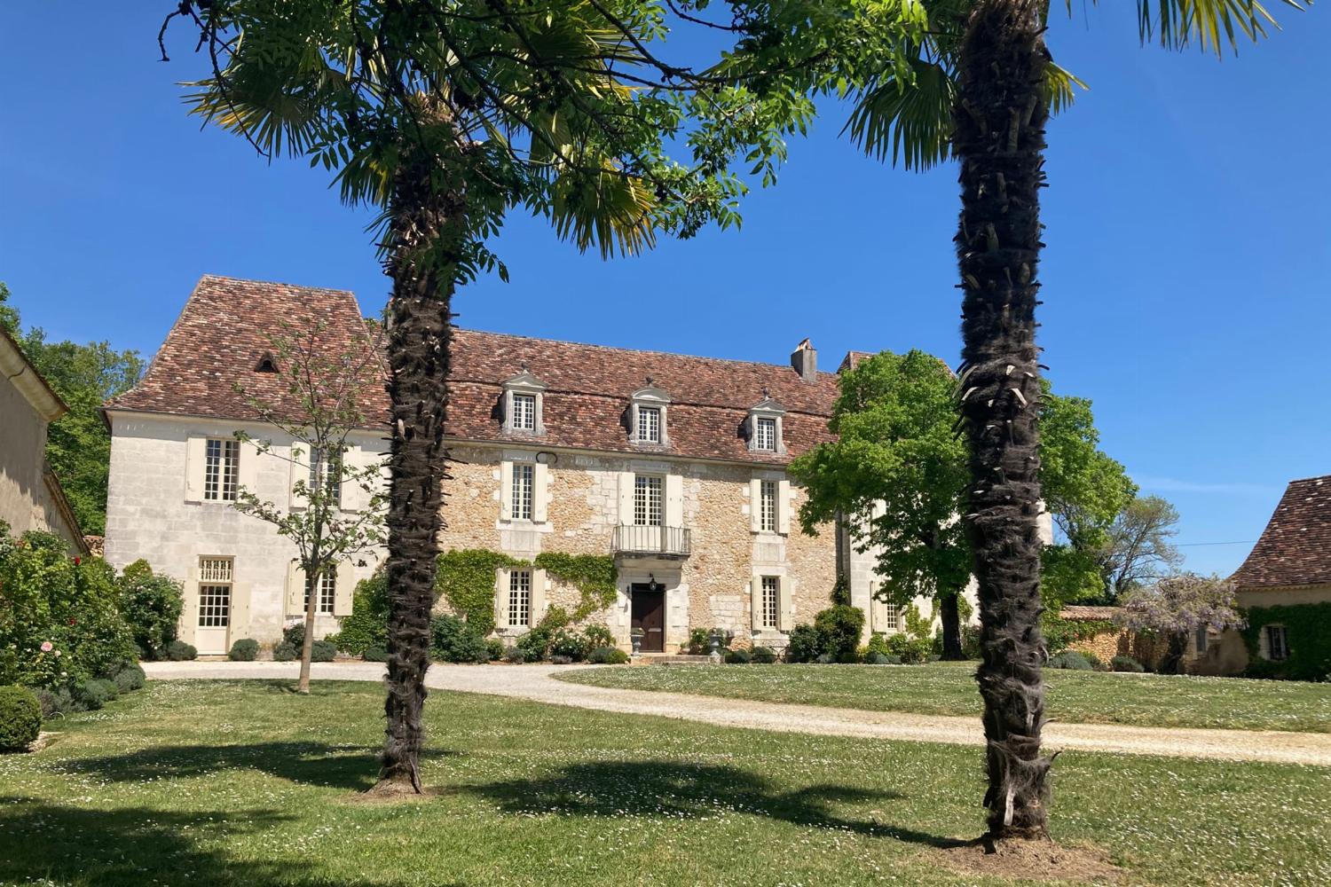 Dordogne holiday château