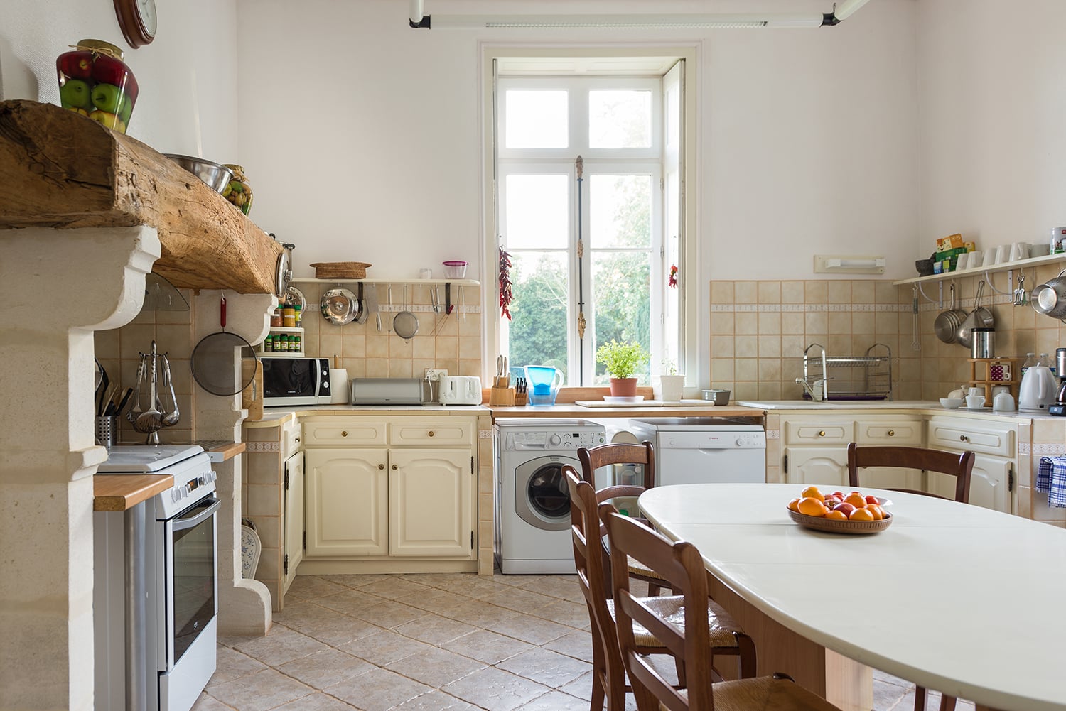 Kitchen | Holiday chateau in Dignac Kitchen | Holiday chateau in Dignac