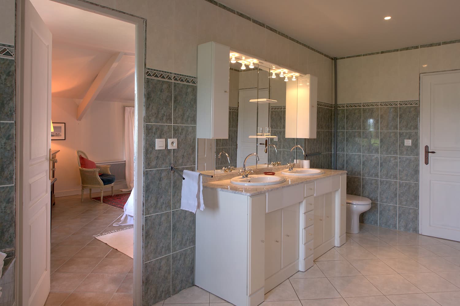 Bathroom | South West France rental home