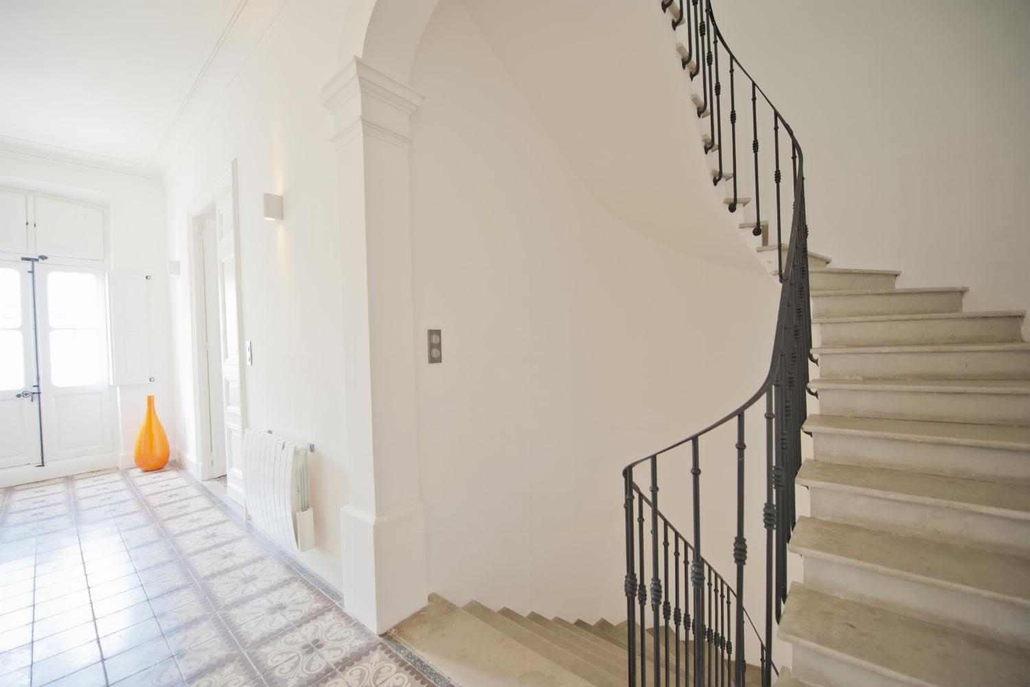 1st floor hallway | Rental home in South of France