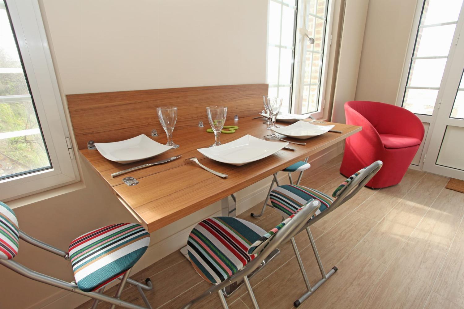 Dining room | Rental home in Brittany