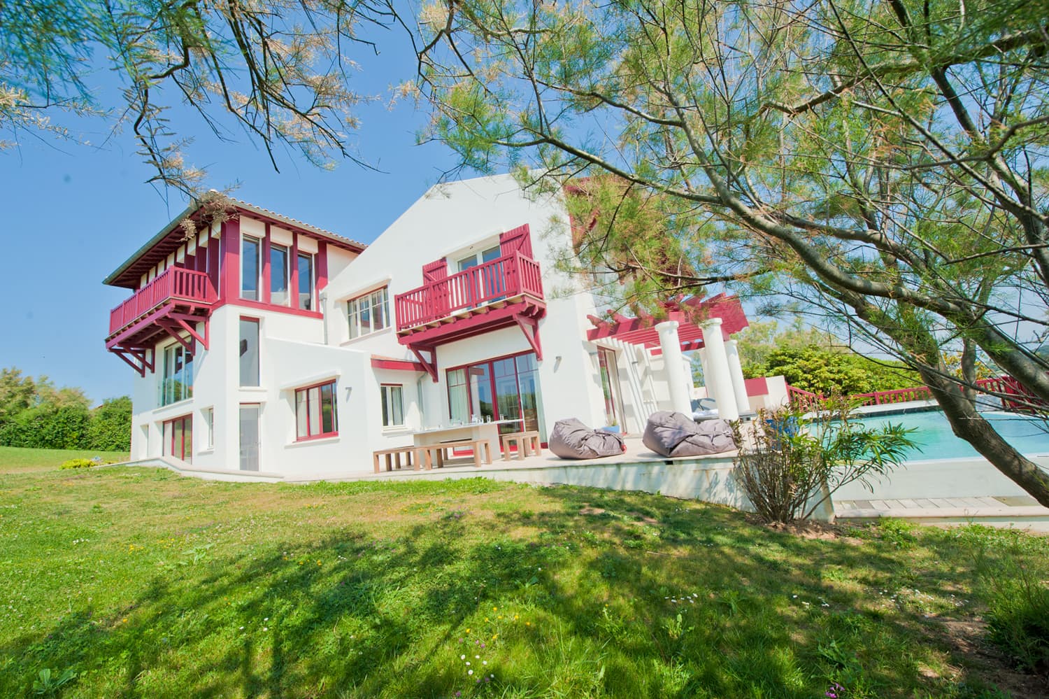 Holiday villa on the beach in Biarritz