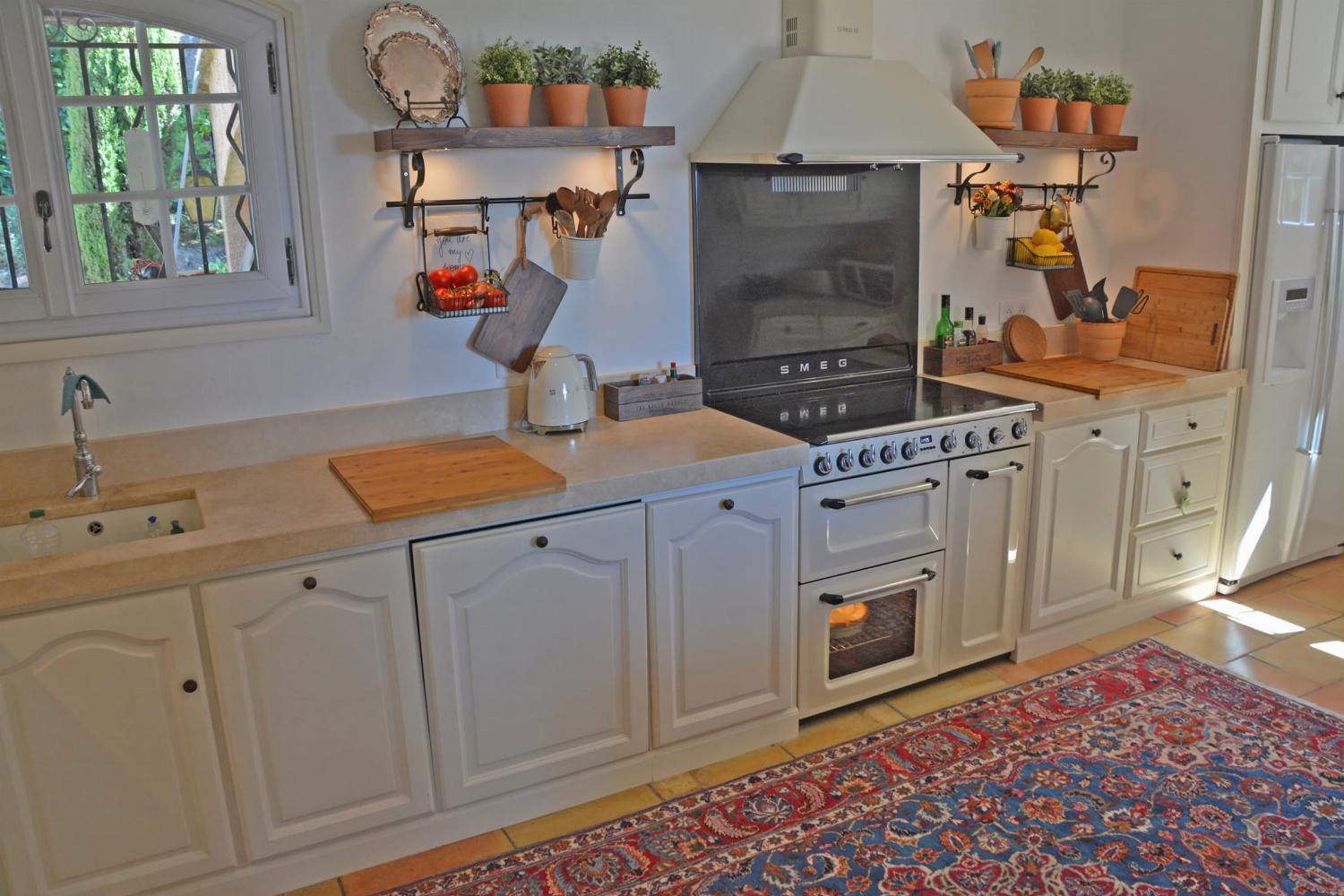 Kitchen | Provence holiday villa