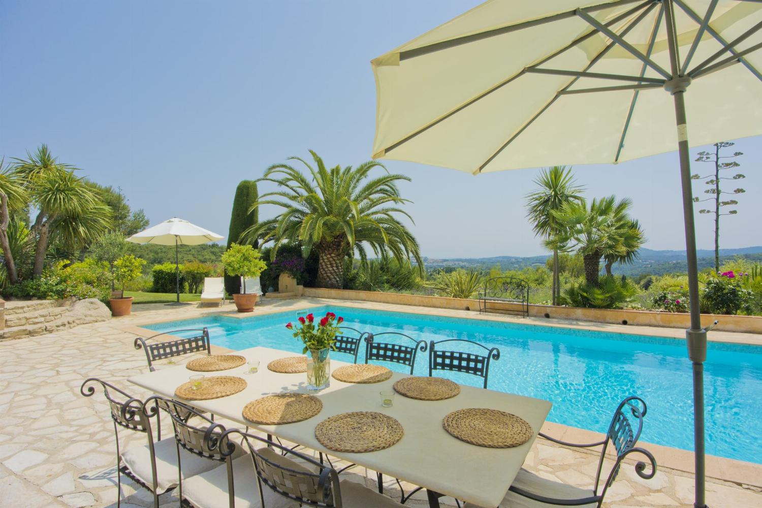 Private pool and terrace