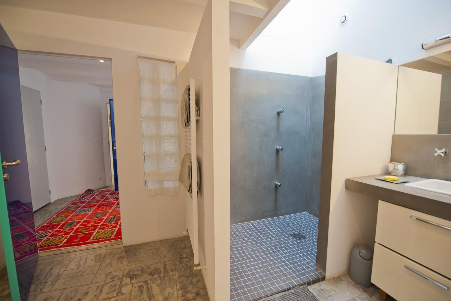 Bathroom | Holiday accommodation in Lot-en-Garonne