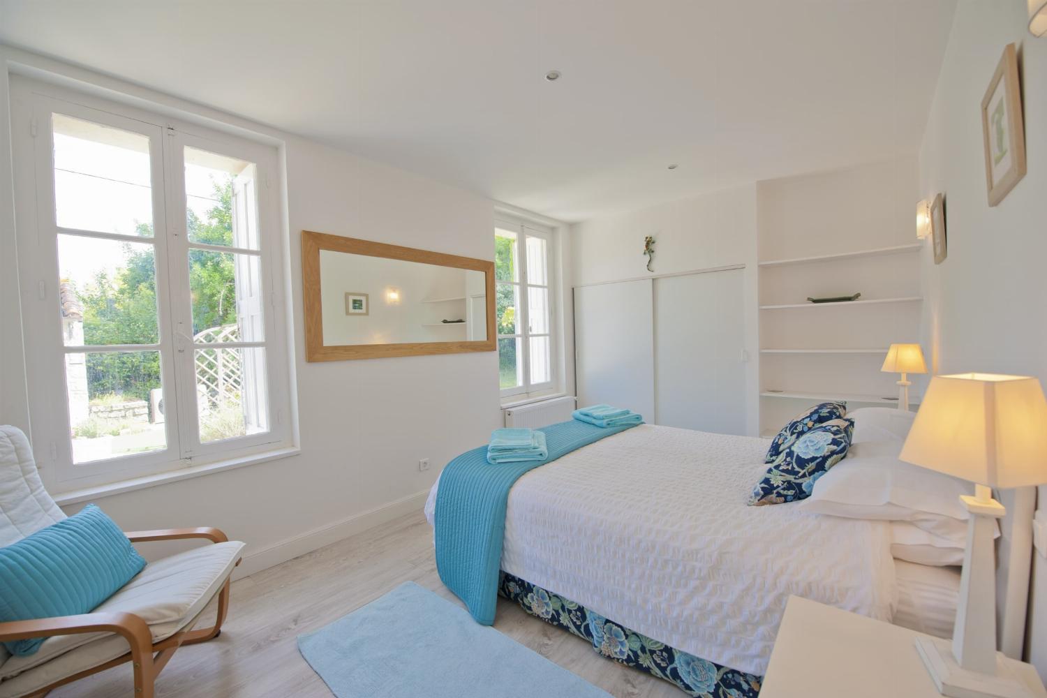 Bedroom | Rental accommodation in Charente