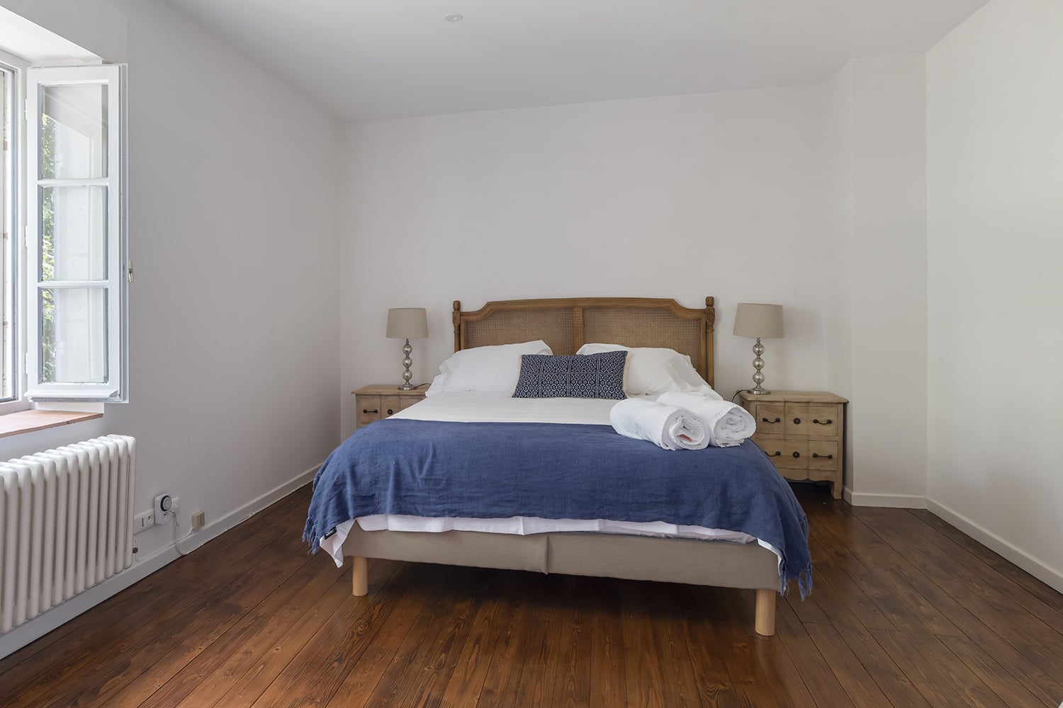 Bedroom | Rental home in Dordogne