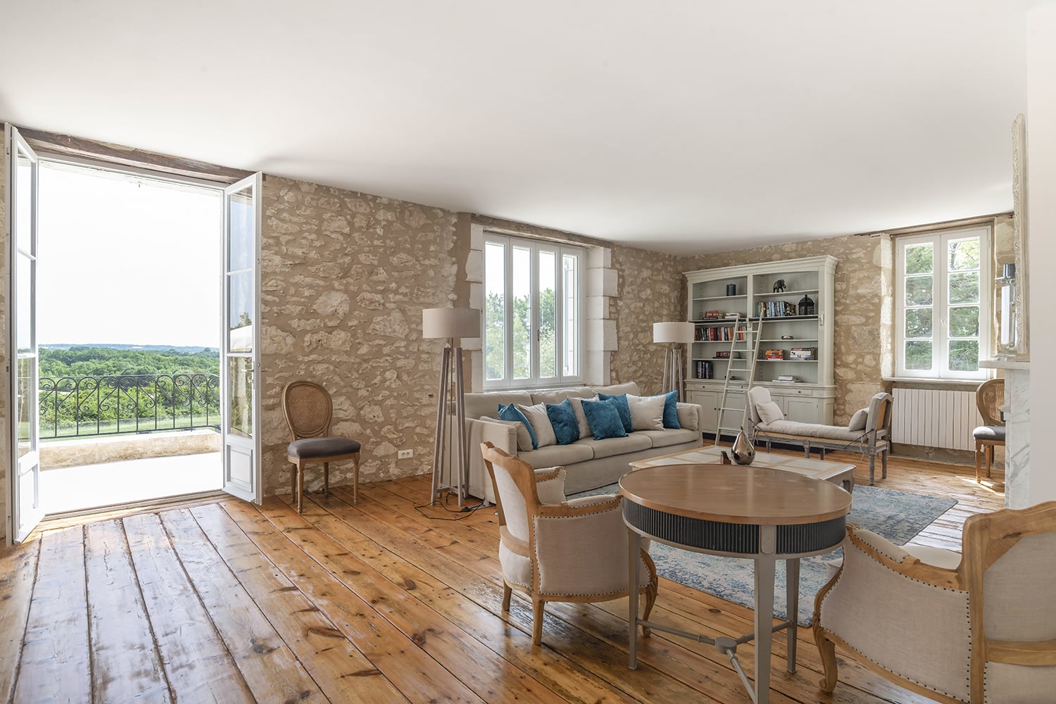 Sitting room | Rental home in Dordogne
