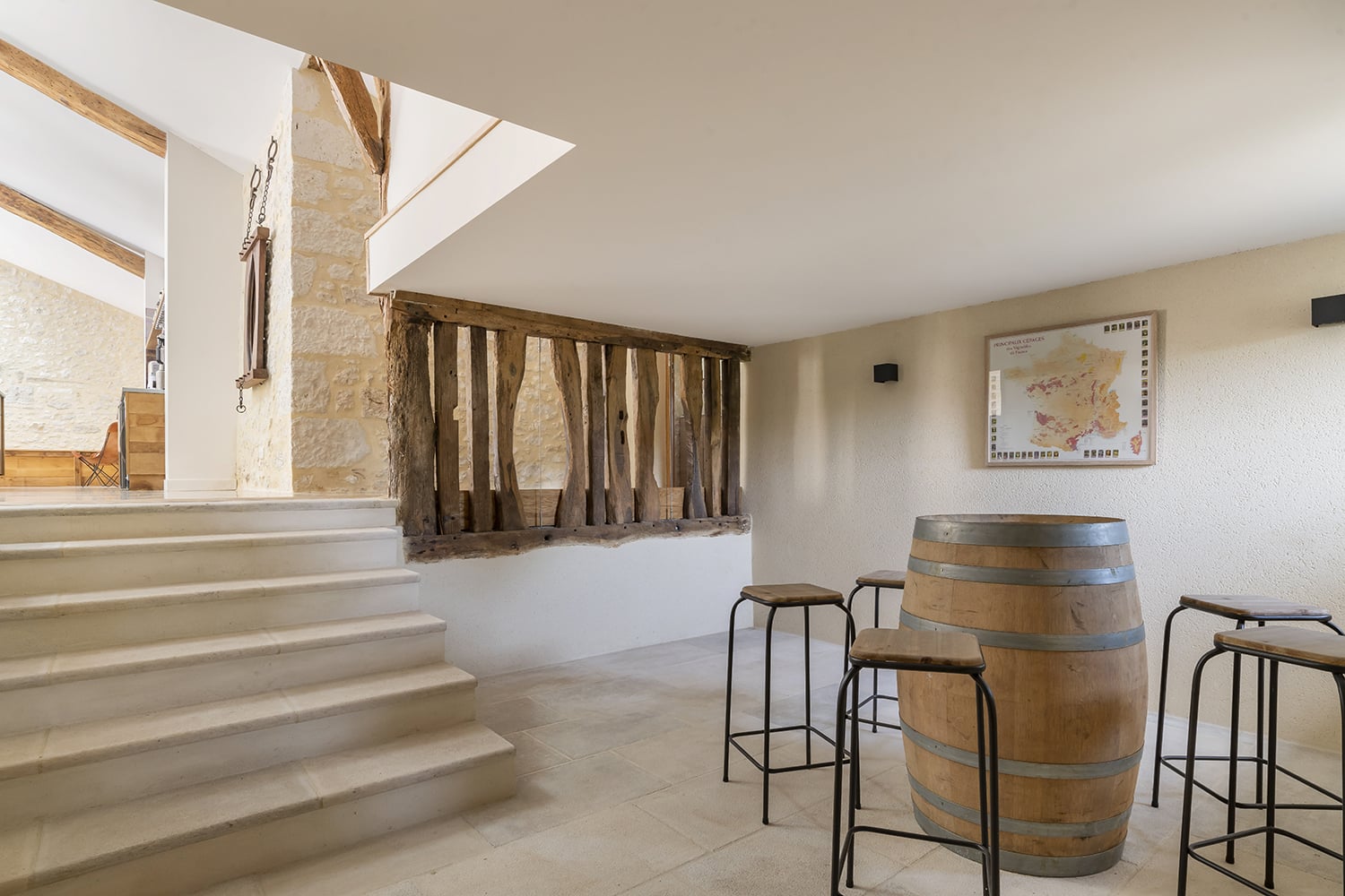 Staircase | Rental home in Dordogne