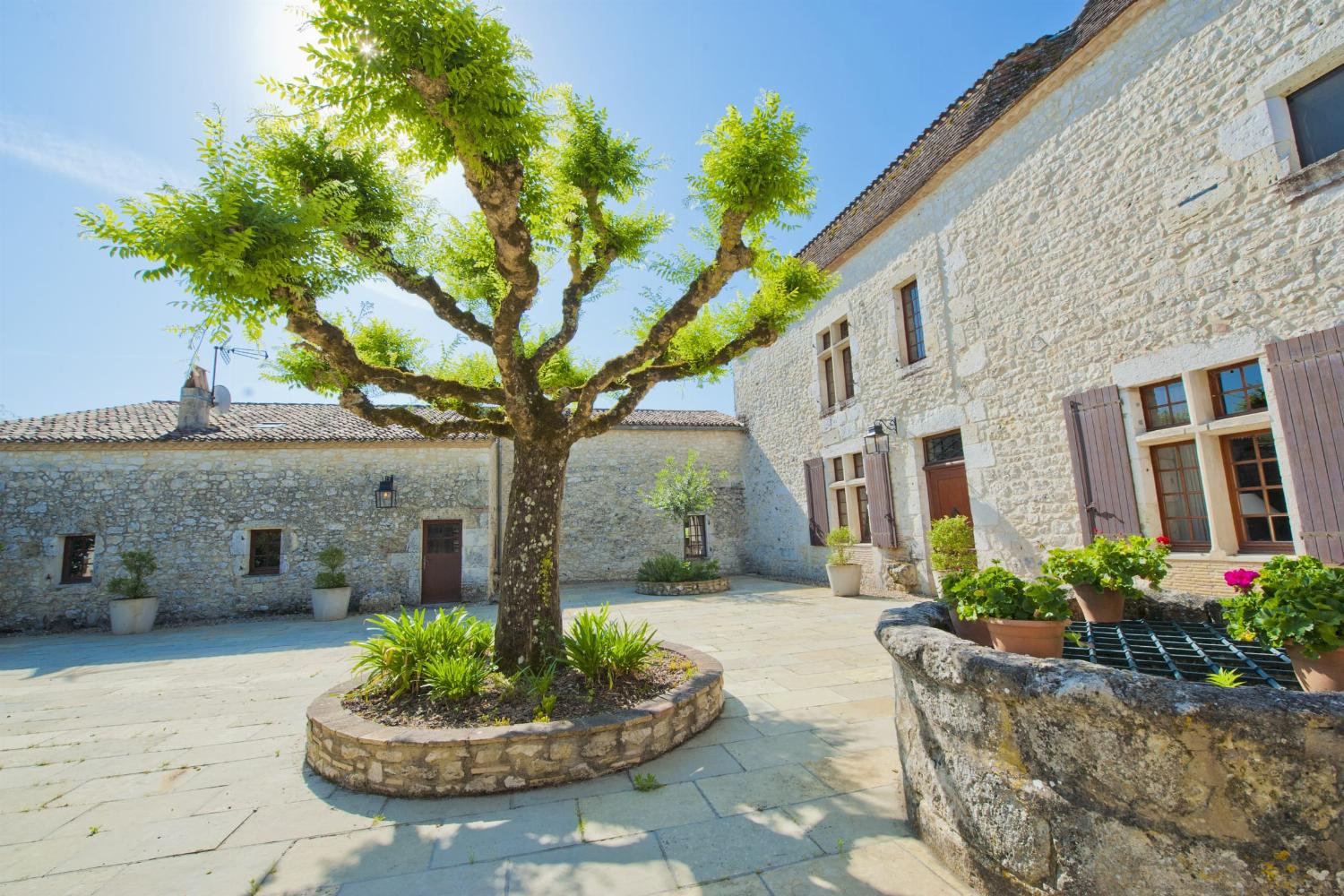 Holiday château in Dordogne