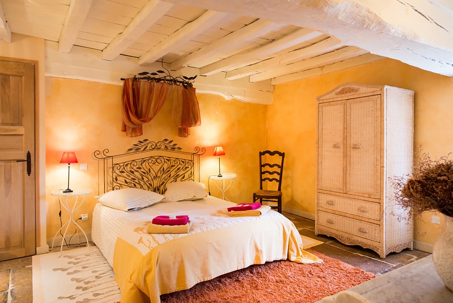 Bedroom | Holiday château in Tailly Bedroom | Holiday château in Tailly