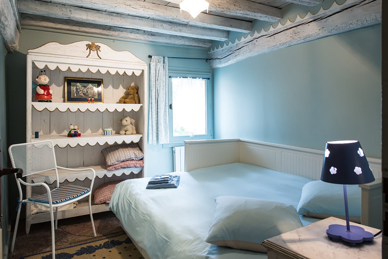 Bedroom | Holiday château in Tailly Bedroom | Holiday château in Tailly