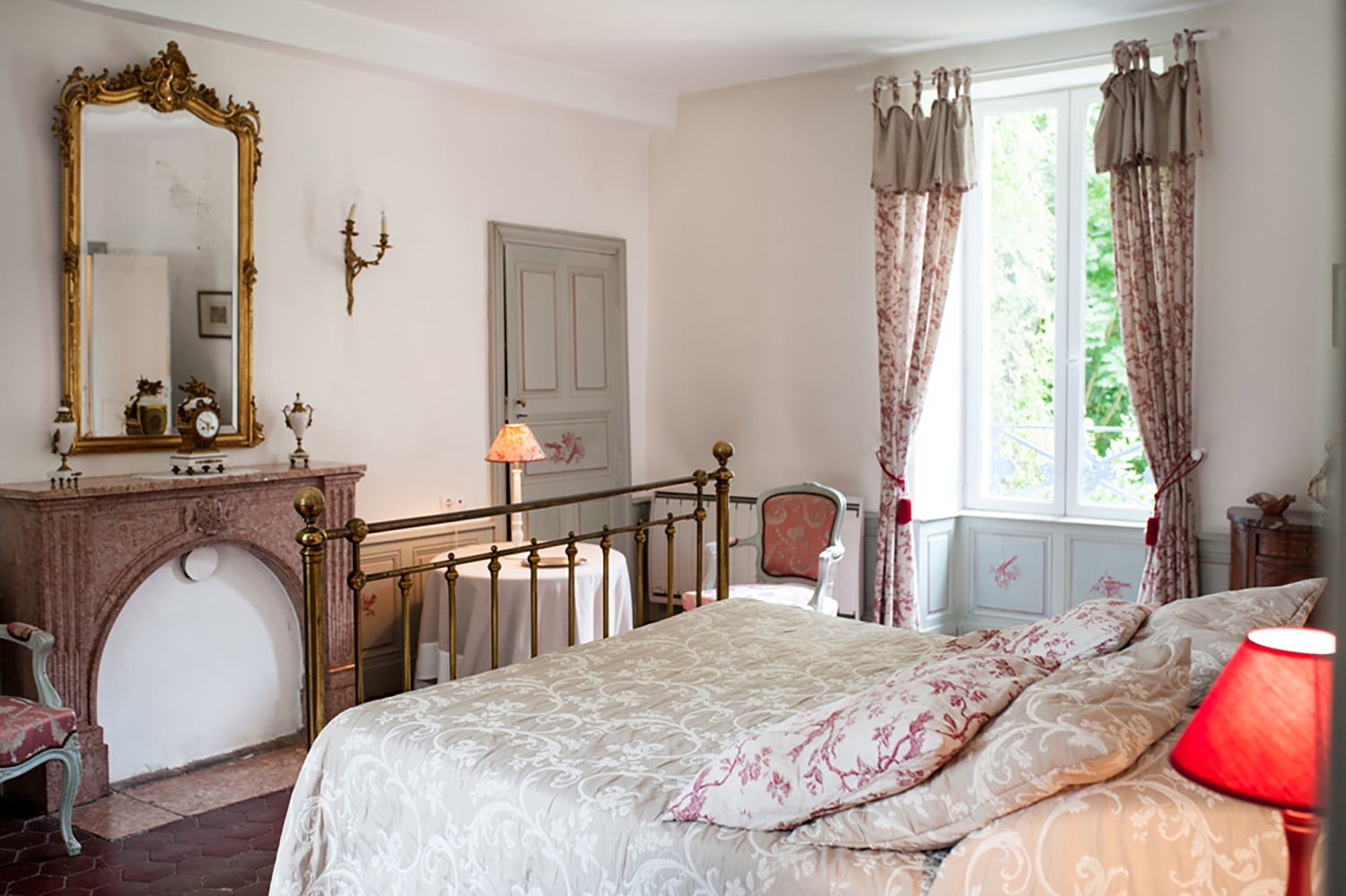 Bedroom | Holiday château in Tailly Bedroom | Holiday château in Tailly