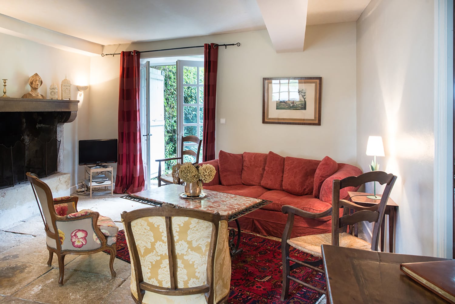Sitting room | Holiday château in Tailly Sitting room | Holiday château in Tailly