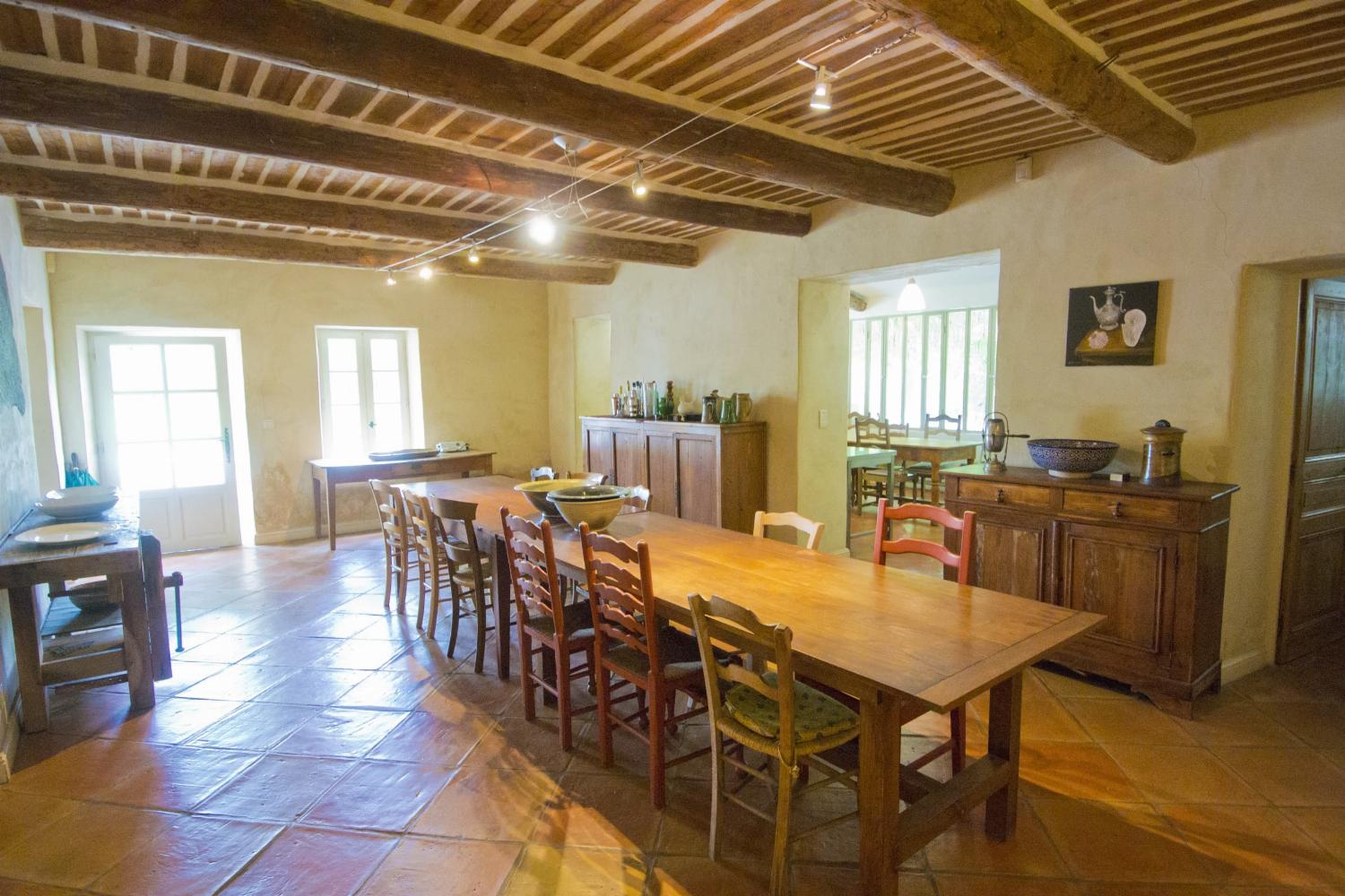 Dining room | Rental home in Provence