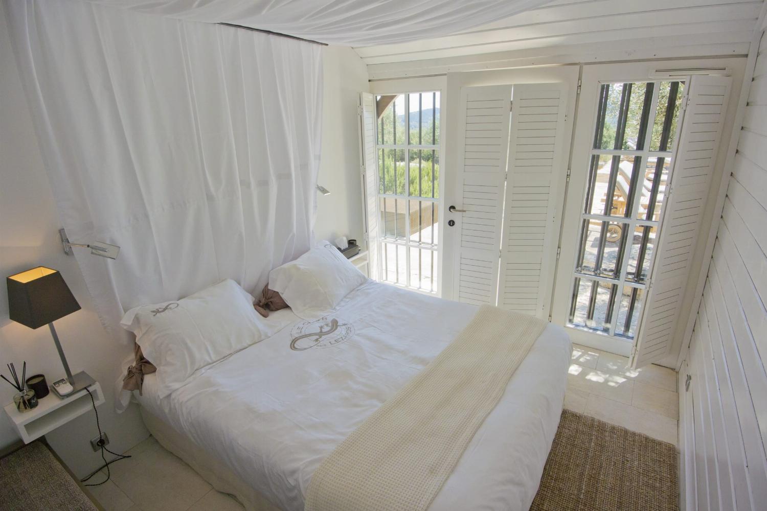 Bedroom | Holiday villa near Pont du Gard
