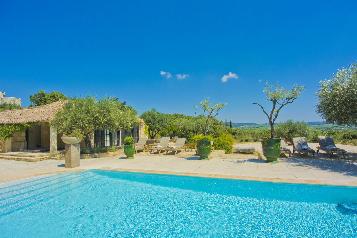 Private pool