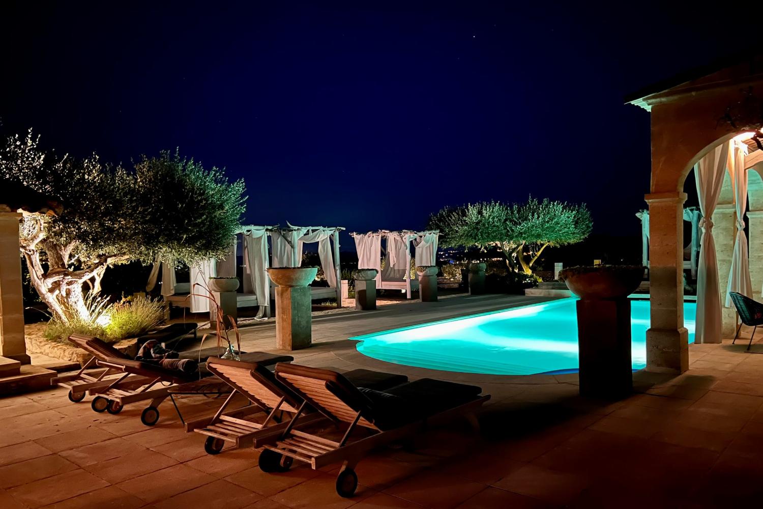 Private pool