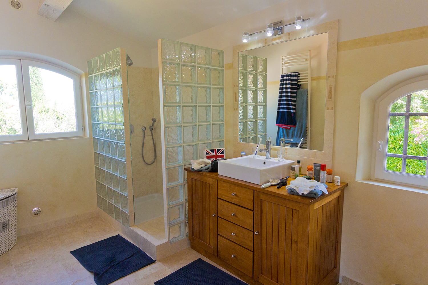 Bathroom | Holiday home in Callian