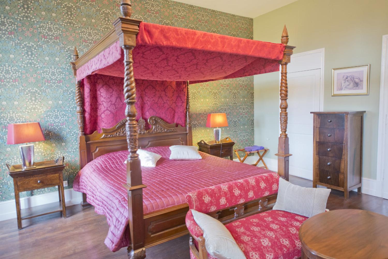 Bedroom | Rental château in Loire