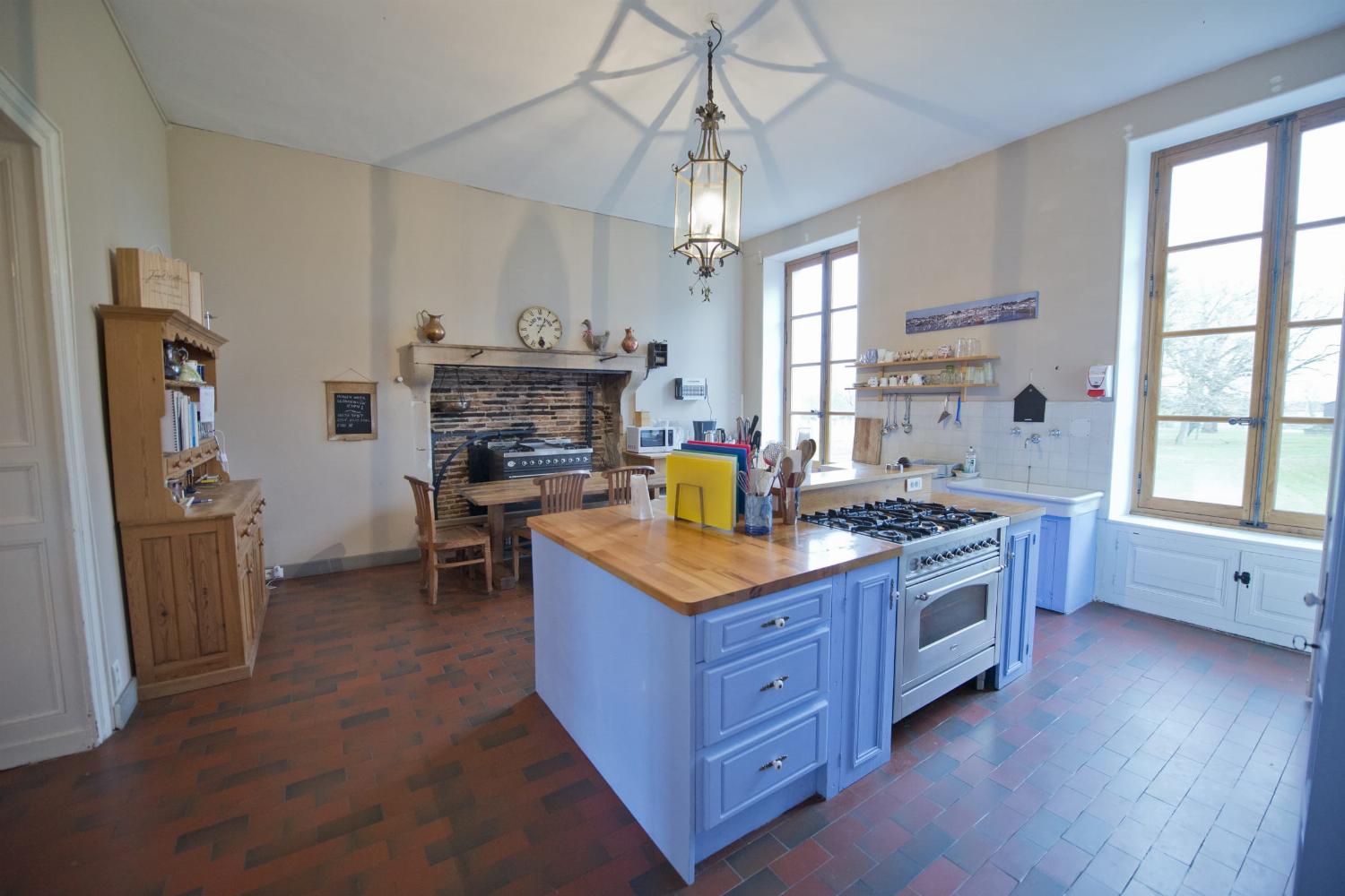 Kitchen | Rental château in Loire