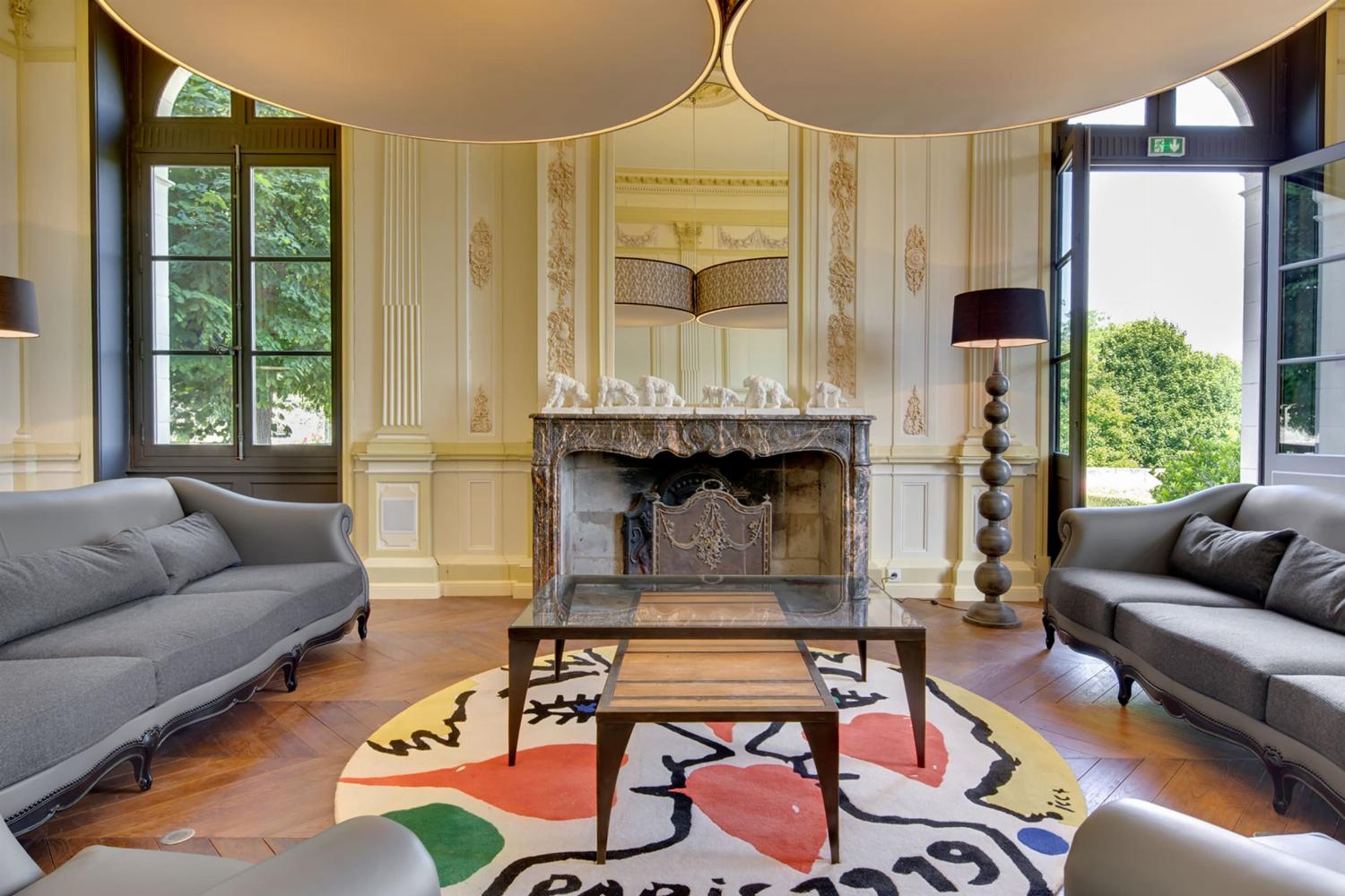 Living room | Holiday château in Centre-Val de Loire