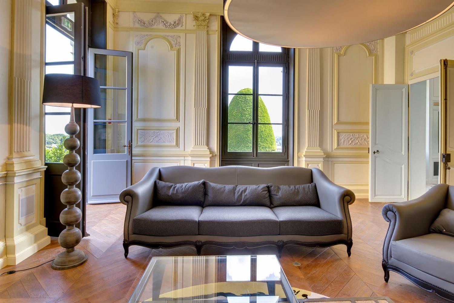 Living room | Holiday château in Centre-Val de Loire
