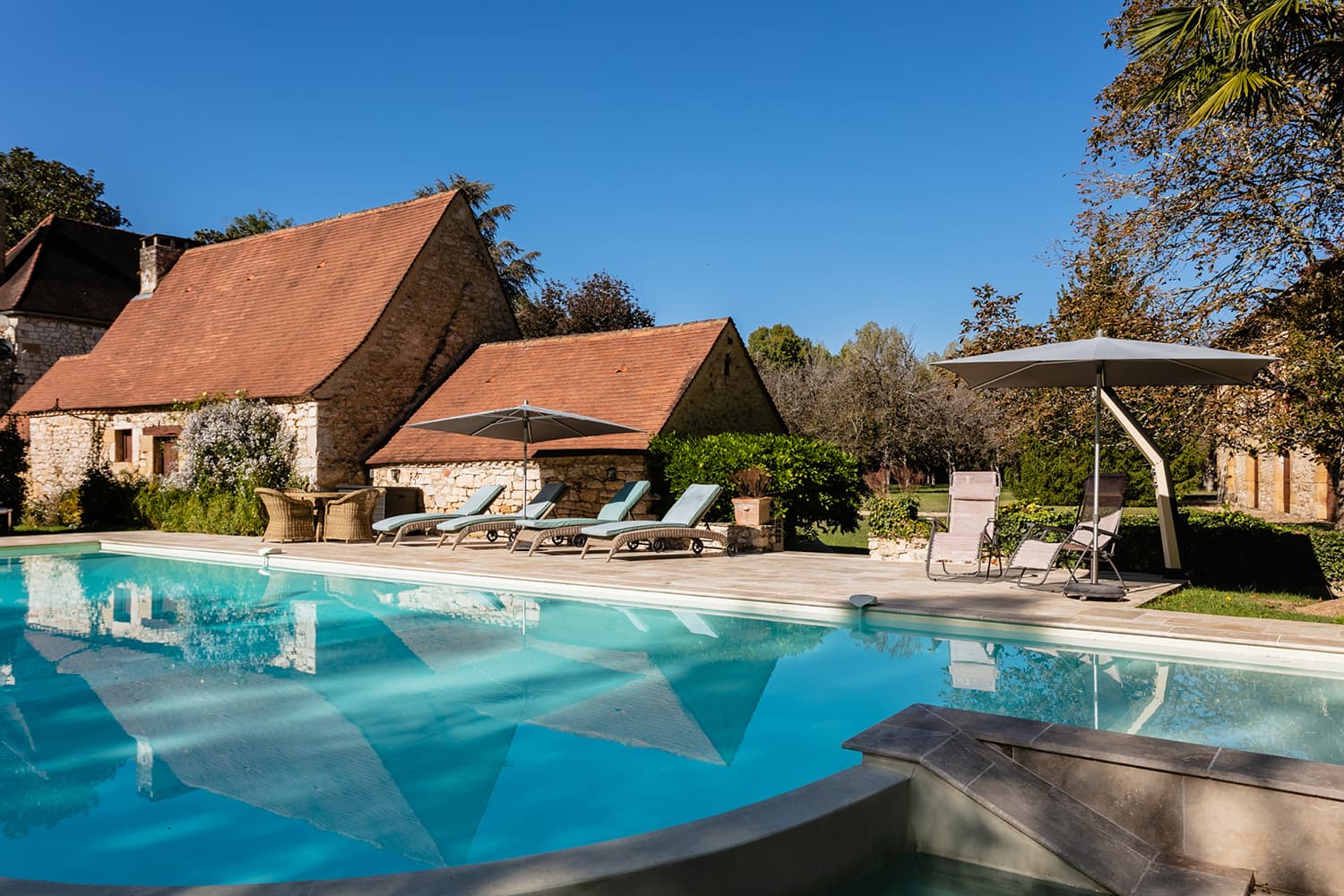 Private infinity pool