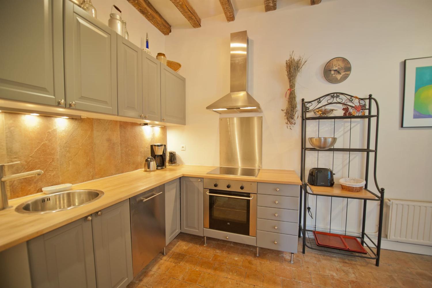 Kitchen | Rental home in Loire