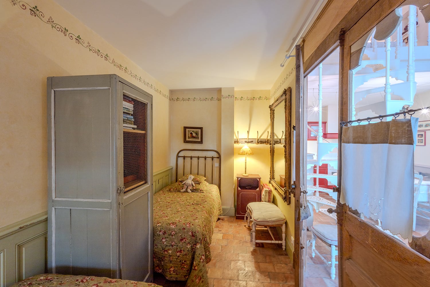 Bedroom | Self catering apartment in Pays de la Loire Bedroom | Self catering apartment in Pays de la Loire