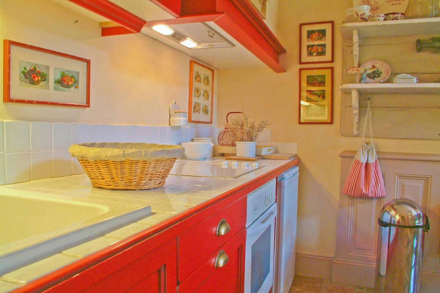 Kitchen | Self-catering apartment in Pays de la Loire