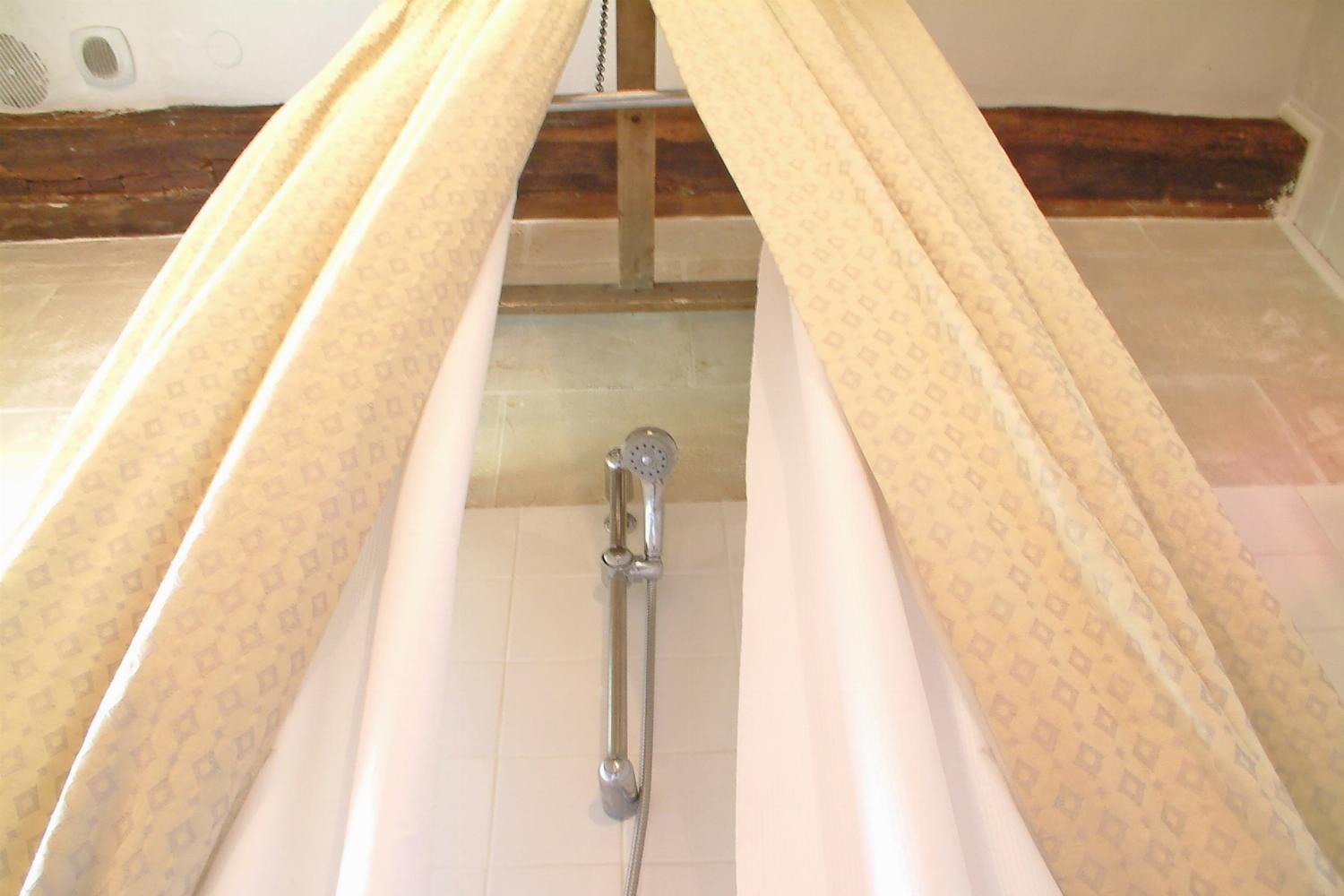 Bathroom | Holiday home in the Loire Valley