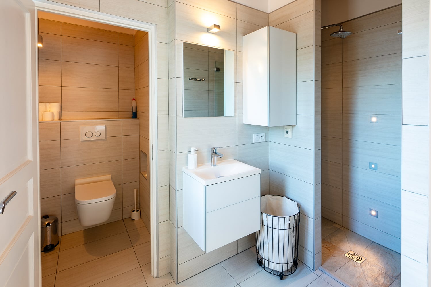 Bathroom | Self-catering home in Auvergne-Rhône-Alpes