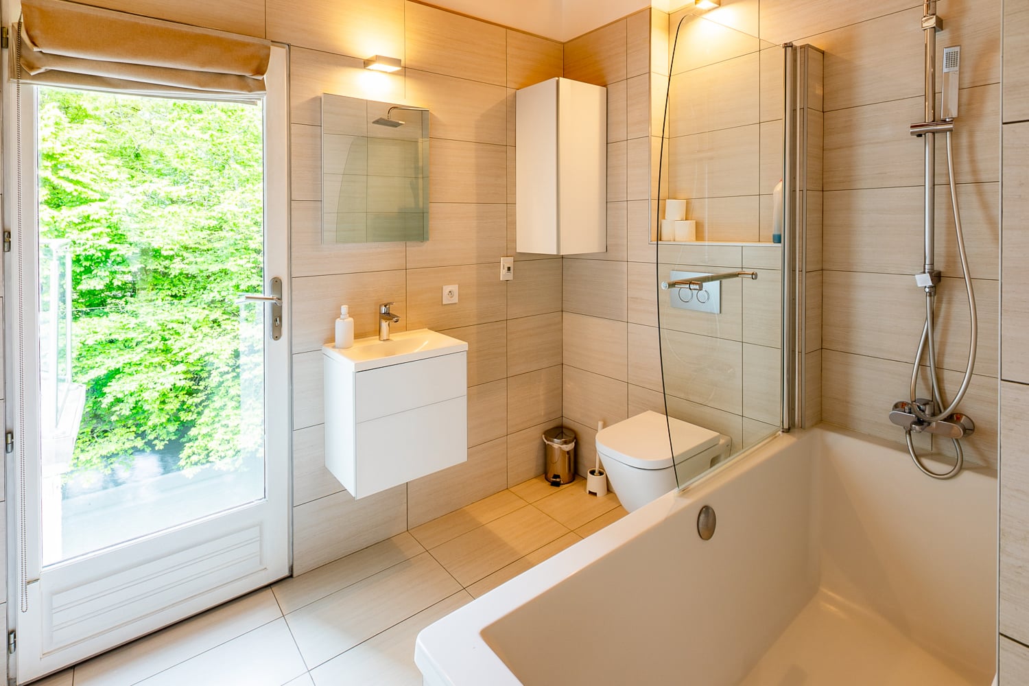 Bathroom | Self-catering home in Auvergne-Rhône-Alpes