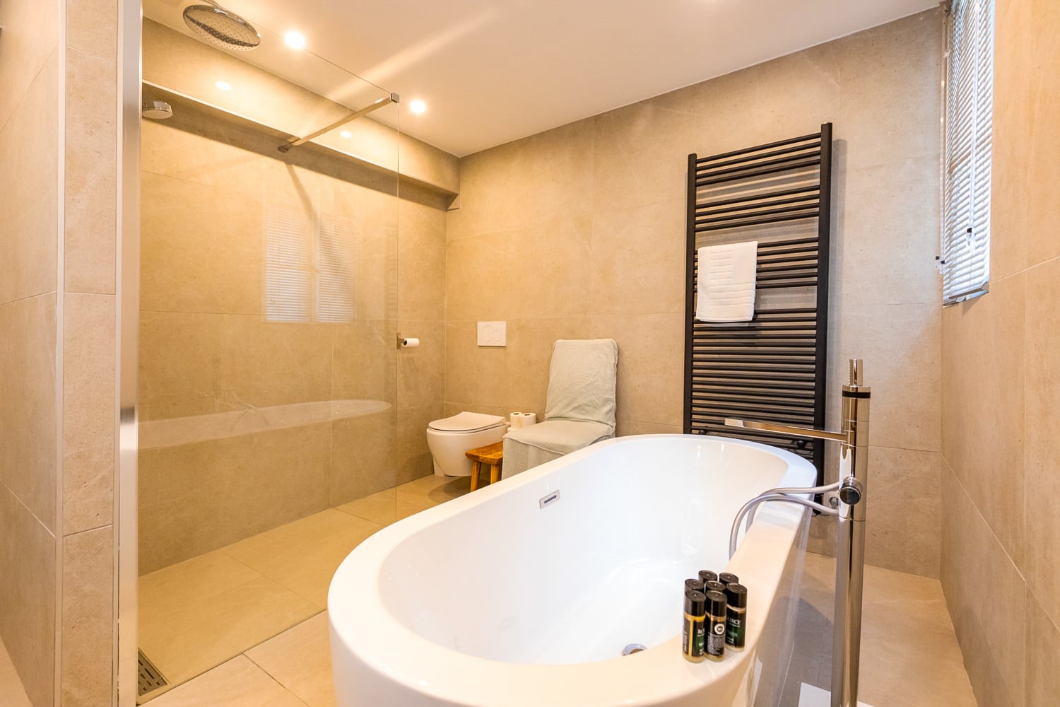 Bathroom | Self-catering home in Auvergne-Rhône-Alpes