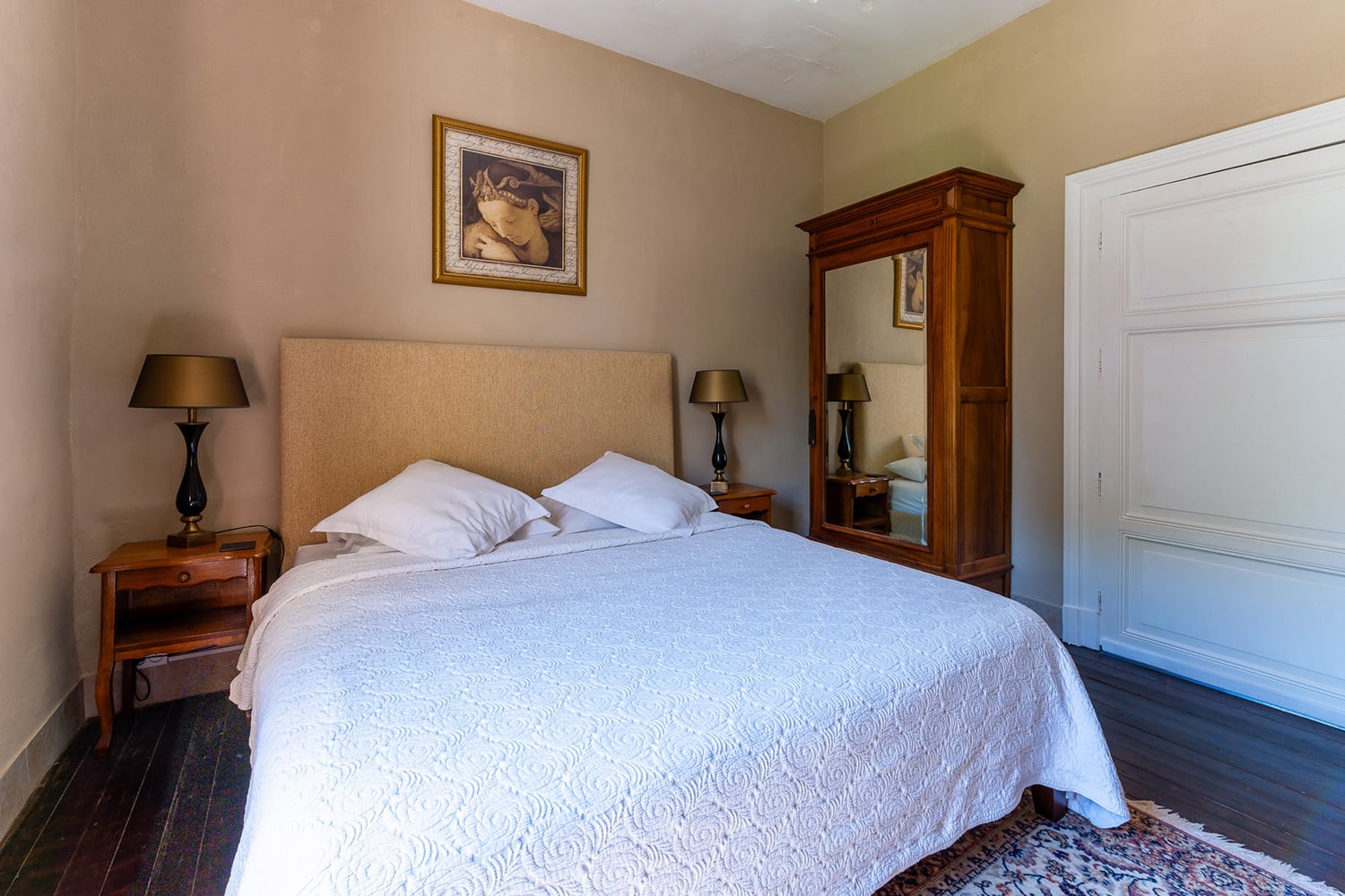 Bedroom | Rental home in Nouvelle-Aquitaine