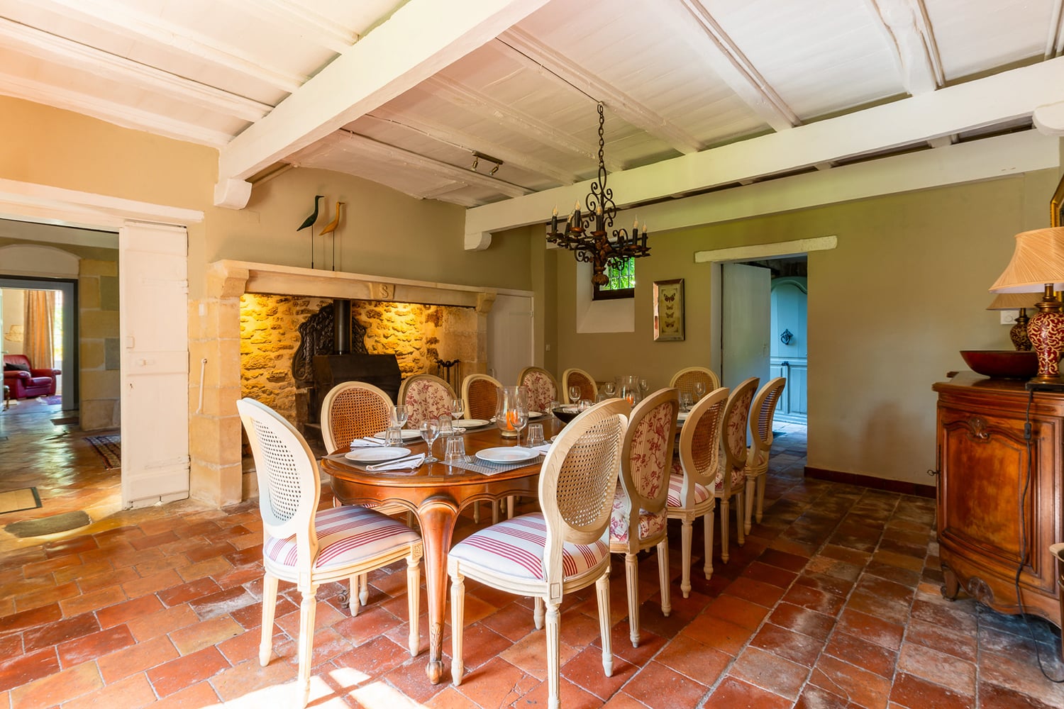Dining room | Rental home in Nouvelle-Aquitaine