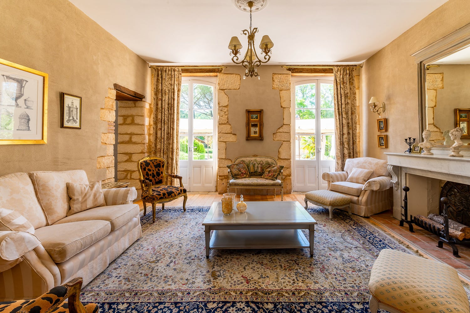 Sitting room | Rental home in Nouvelle-Aquitaine