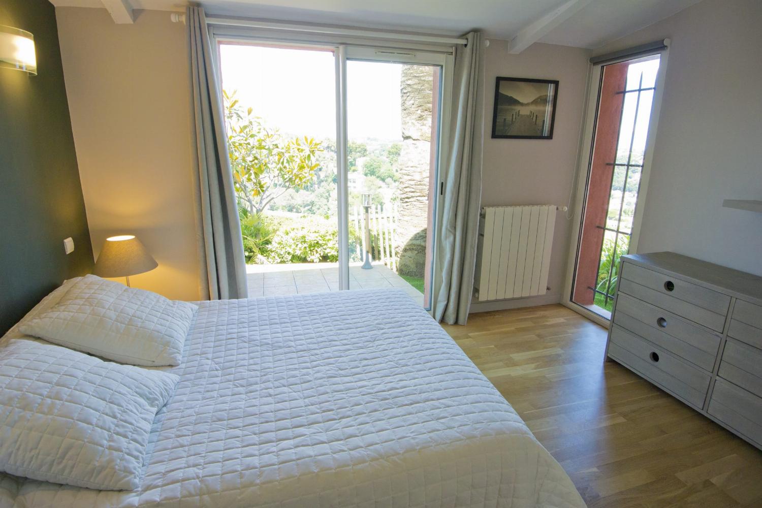 Bedroom | Holiday villa in Provence