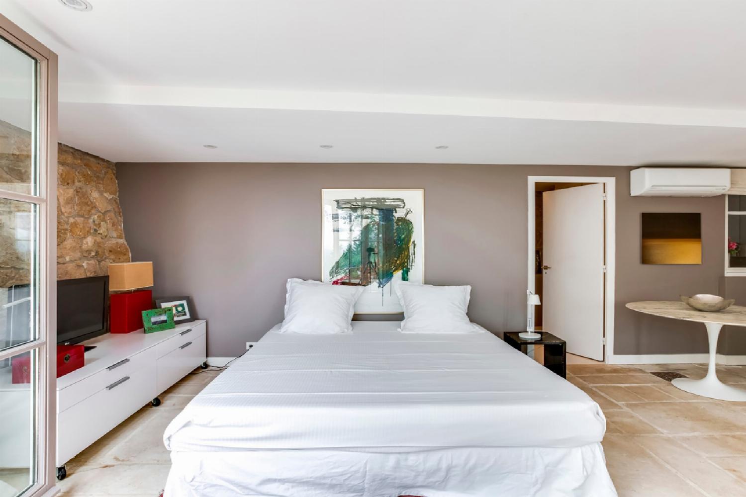 Bedroom | Holiday accommodation in Provence