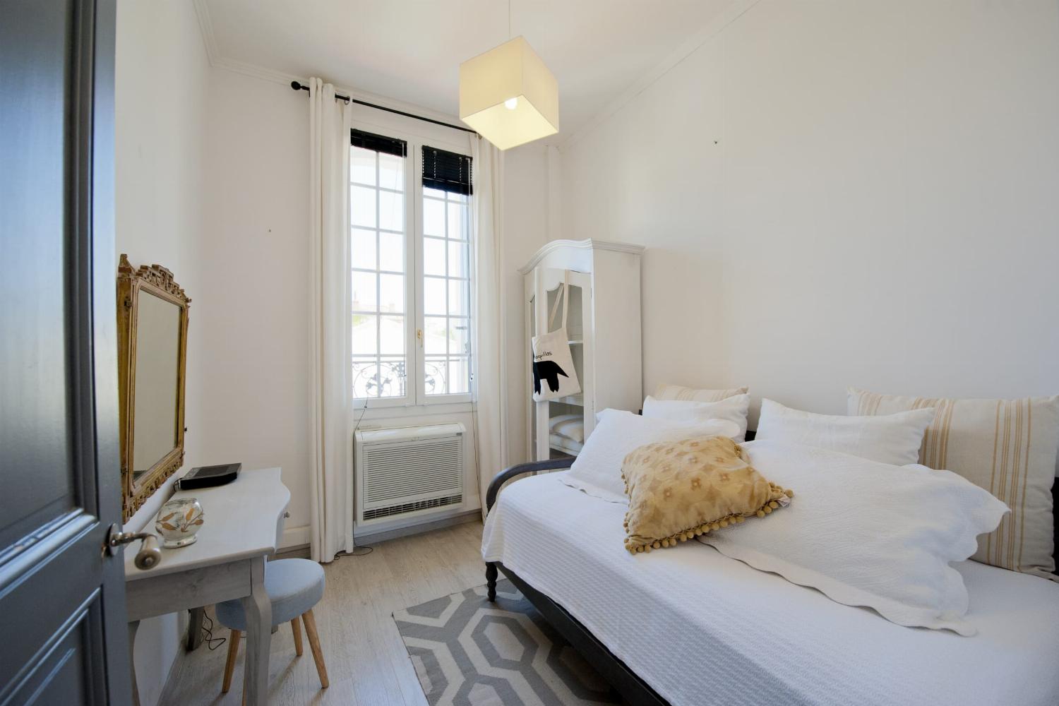 Bedroom | Rental home in South of France