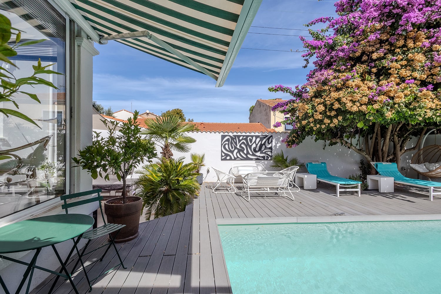 Private pool Private pool