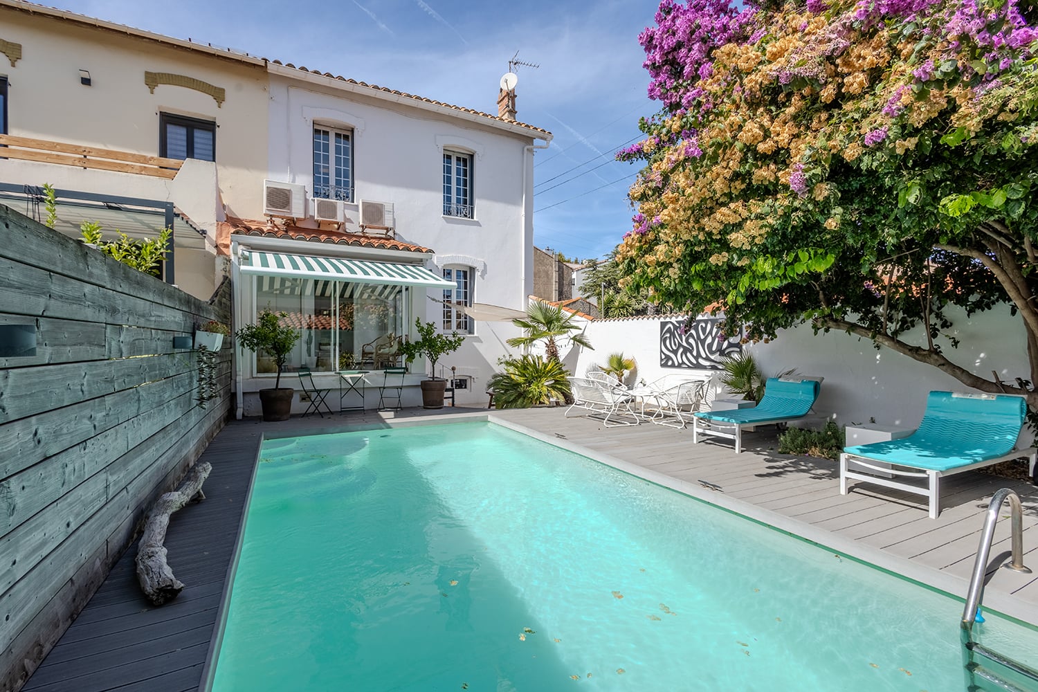 Rental home in Narbonne with private pool
